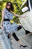 Model mit Strechlimo in Potsdam. Modefotografie